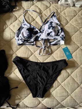 Cupshe Black & White Tie-Dye Strappy Bikini Set